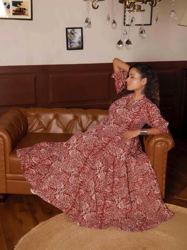 Presha Women Tiered Maroon Maxi/Full Length Dress