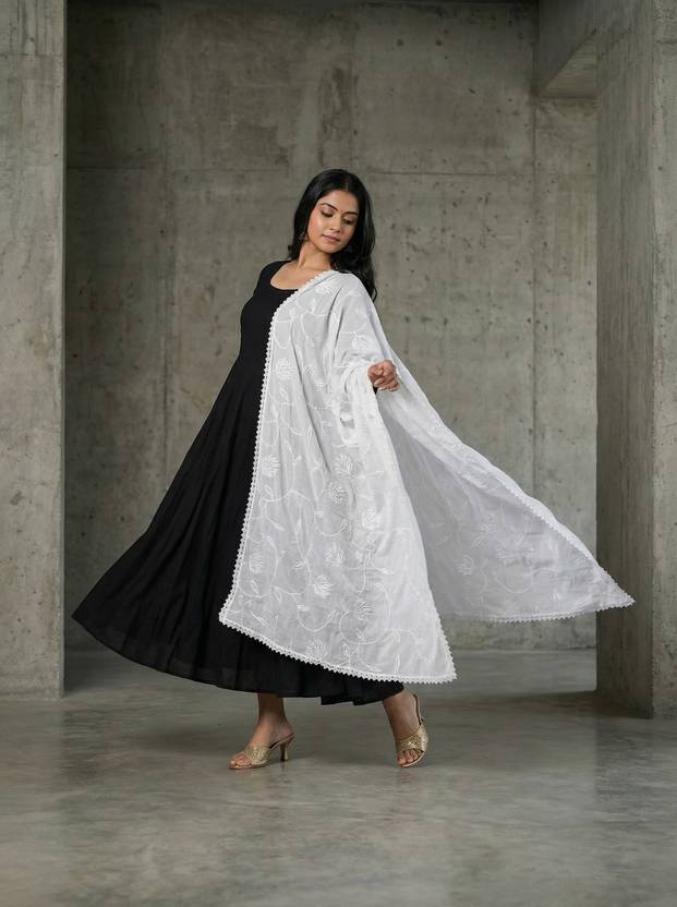 kaizen texo fab Georgette Striped, Embroidered White Women Dupatta
