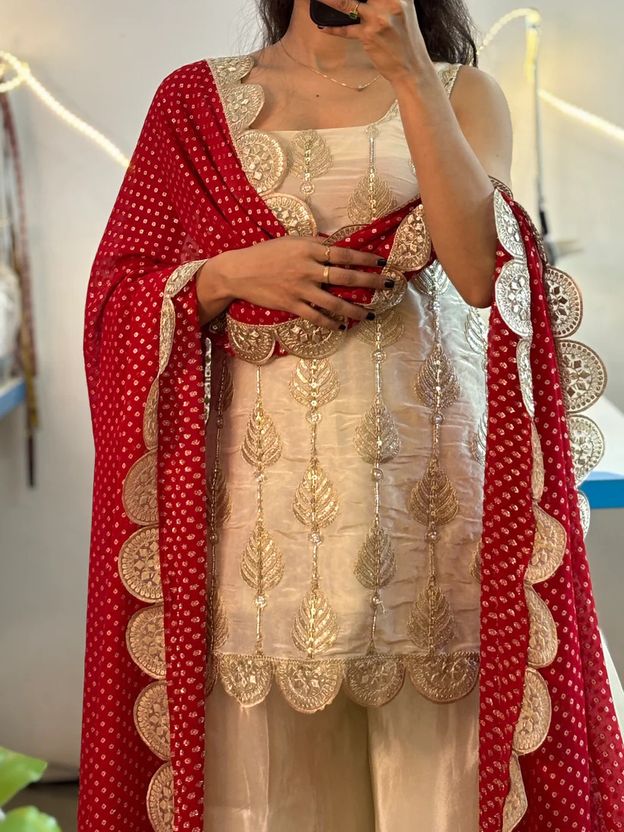 FLORIKA Women Silk Blend Kurta Palazzo Dupatta Set - Image 2