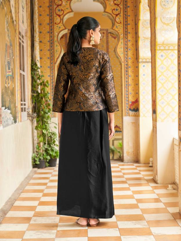 Tikhi Imli Women Silk Blend Ethnic Top Skirt Set