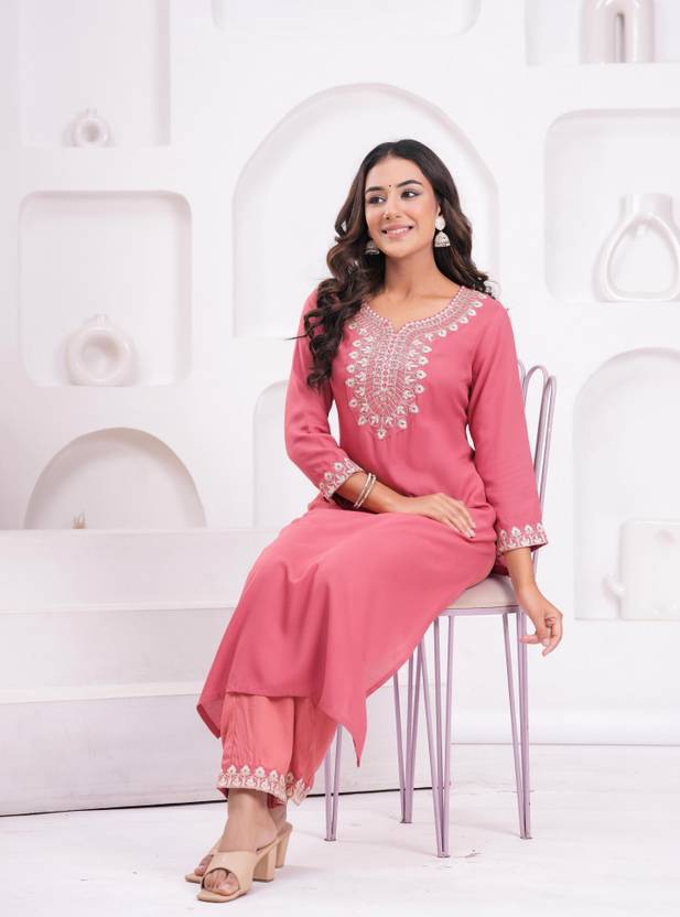 Bunai Dhaga Women Viscose Rayon Kurta Palazzo Set