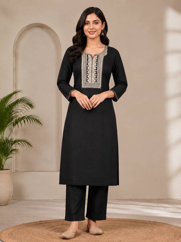Aakasya Women Cotton Blend Kurta Pant Set