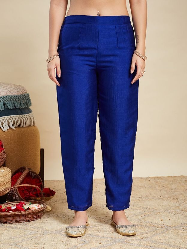 MOKOSH Women Pure Silk Kurta Pant Dupatta Set - Image 6