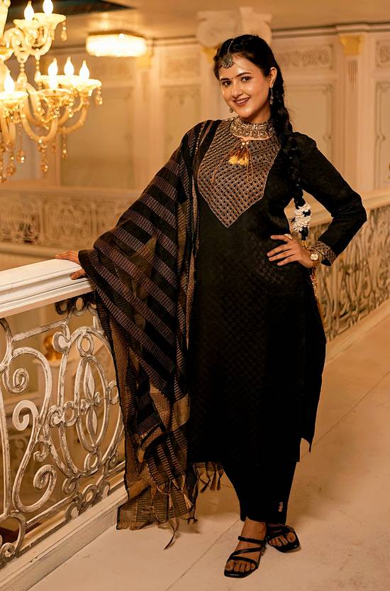 Tibra Attire Women Cotton Blend Kurti Pant Dupatta Set