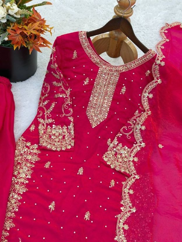 Anghanbrothers Women Pure Silk Kurta Sharara Dupatta Set - Image 5