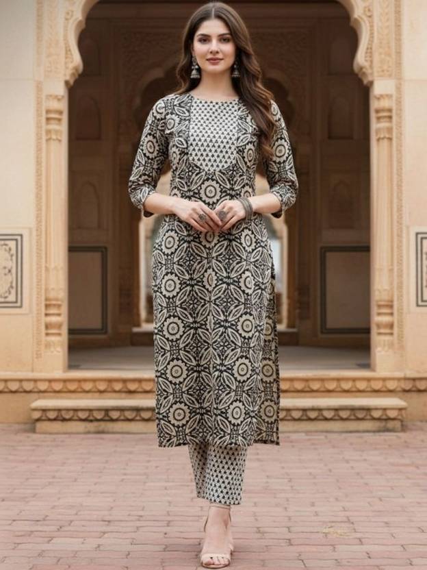 BAMLIZA WEAR Women Cotton Blend Kurti Pant Set
