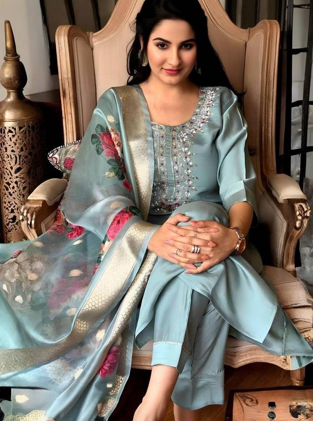 Ghunawali Women Kurta Pant Dupatta Set