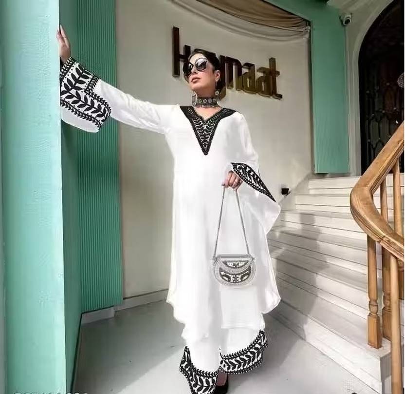 AADITASYA Women Kurta Palazzo Set