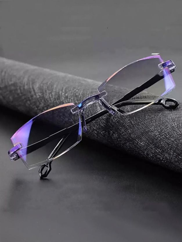 Garth Oval Sunglasses (41) Clear - Image 7