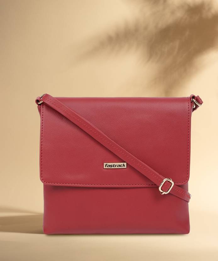 Fastrack women's bags offers top