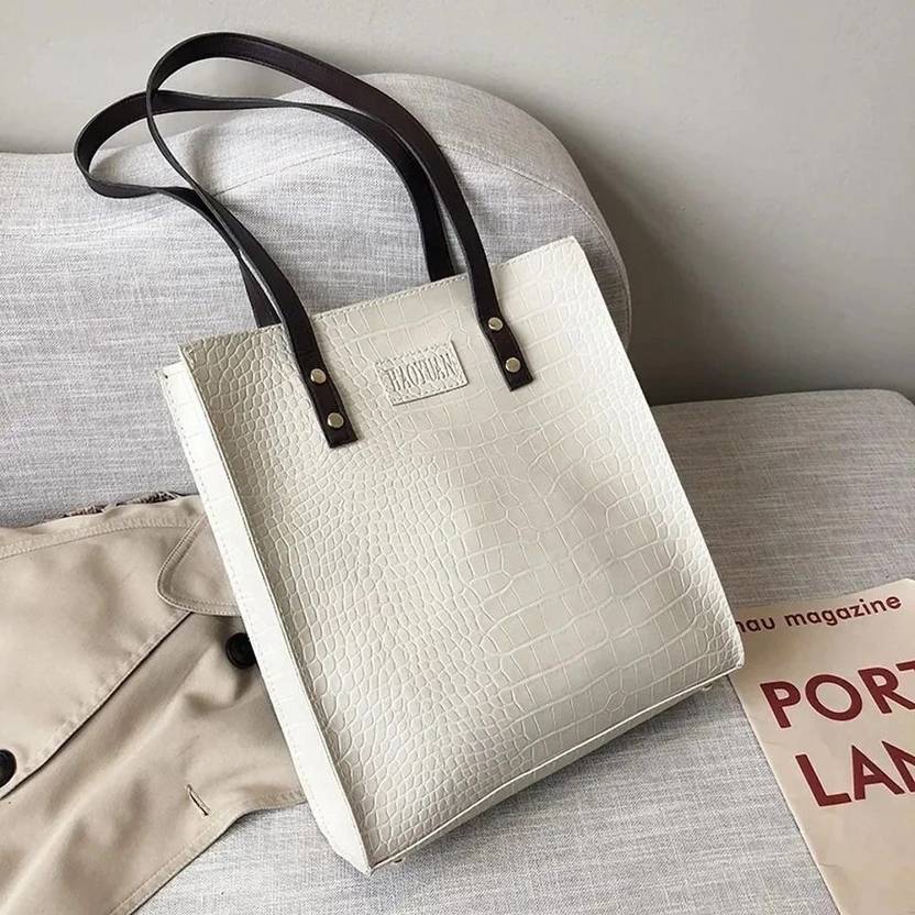 MAJESTIC CRAFTING Women White Messenger Bag
