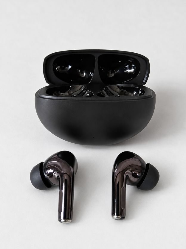 Hitage TWS-627 True Wireless Bluetooth Headset Black - Image 2