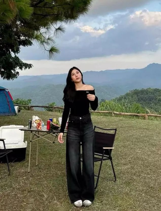 ZOVYA Baggy Fit Mid Rise Black Jeans - Image 4