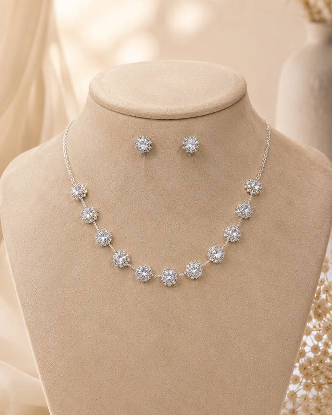 Vintage Avani Alloy White Jewellery Set
