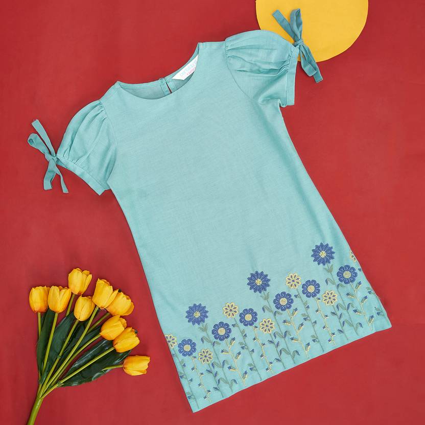 Akkriti by Pantaloons Girls Below Knee Casual Dress