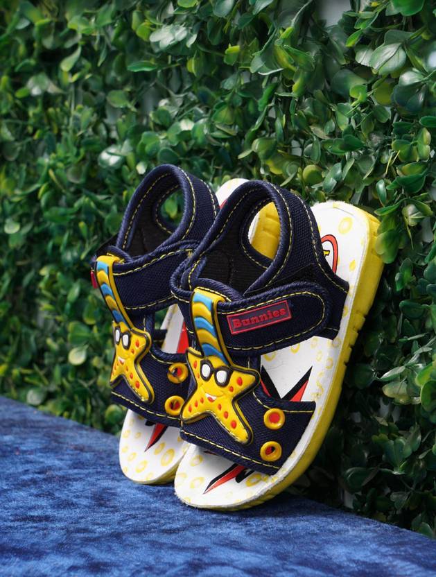 BUNNIES Star Wars Boys & Girls Strap Peep Toes