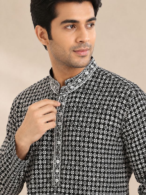 VLS Collection Floral Print Cotton Blend Asymmetric Kurta - Image 5