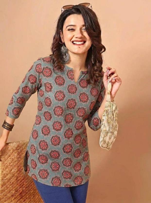 Pjyot by Surhi Women Printed Straight Kurta