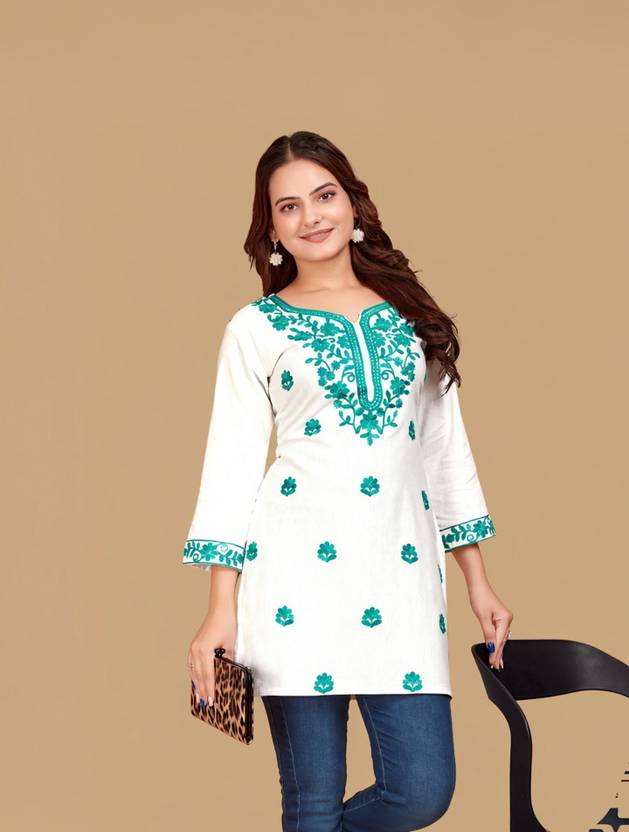 Kalavrund Creation Women Chikan Embroidery Straight Kurta