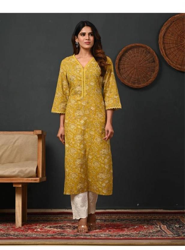 Hiti Floral Print Cotton Blend Straight Kurta for Women