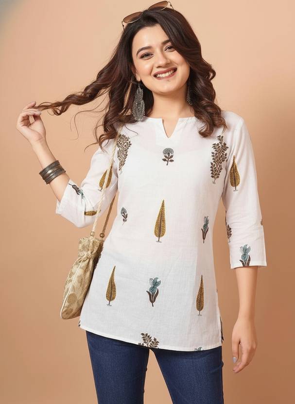 Pjyot by Surhi Women Floral Print Straight Kurta