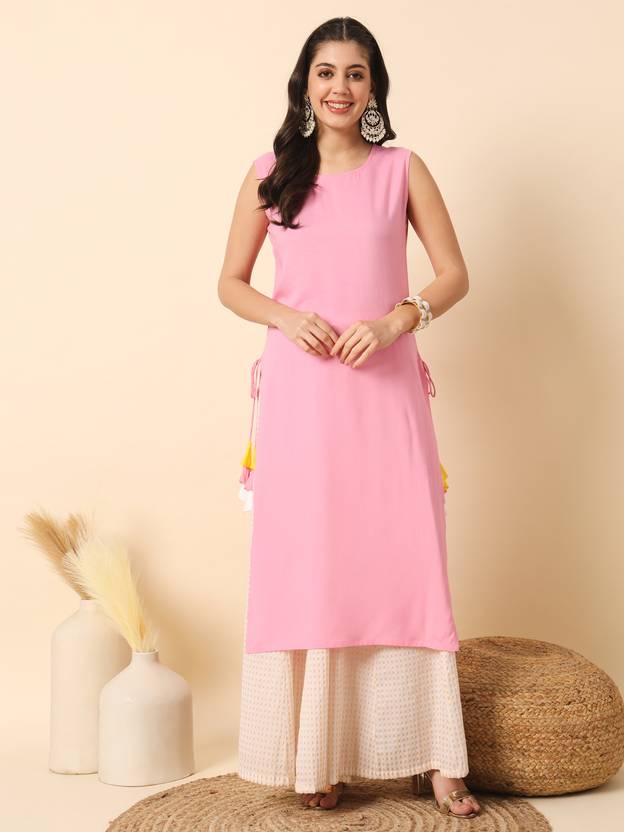 Meeranshi Women Solid Straight Kurta