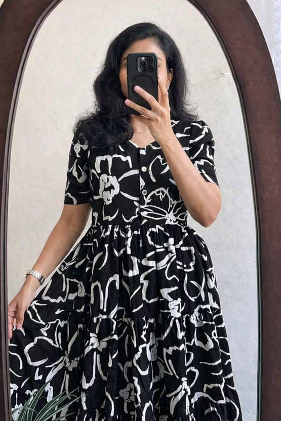 Sangria Women Fit and Flare Black Midi/Calf Length Dress