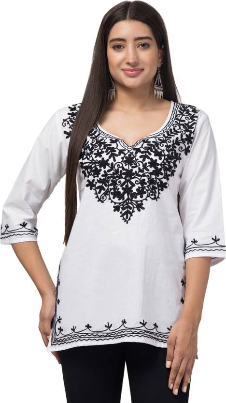 ILMA CREATION Women Embroidered Straight Kurta