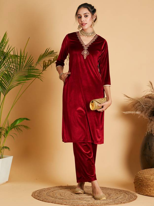 Shae by SASSAFRAS Women Embroidered Straight Kurta