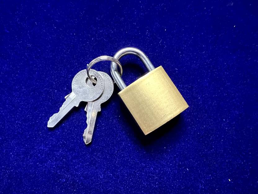Shyam Sarowar Small Brass Polished Lock 20 mm & with 2 Additional Keys - Pack of 1 Lock