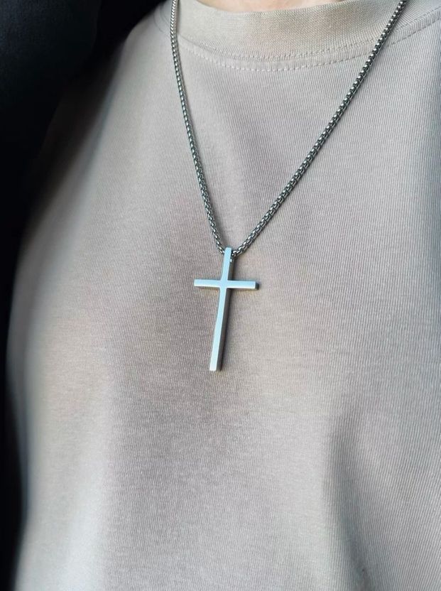 KURMASHOP Stainless Steel Cross Pendant with Box Chain - Image 4