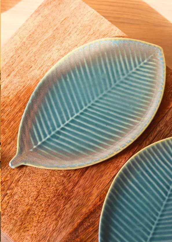 Weaving Homes Green Leaf Shaded Platter Dinner Plate