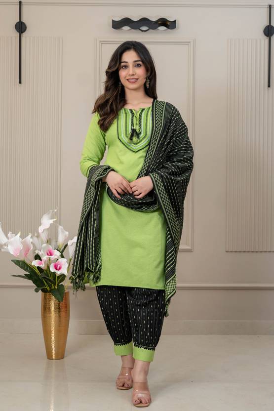 BuraakTexmart Embroidered Kurta, Salwar & Dupatta Set