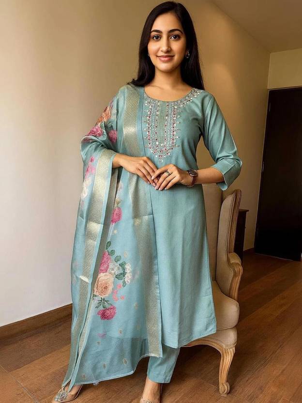 AEBA FASHION Women Cotton Blend Kurta Pant Dupatta Set Embroidered Kurta, Trouser/Pant & Dupatta Set