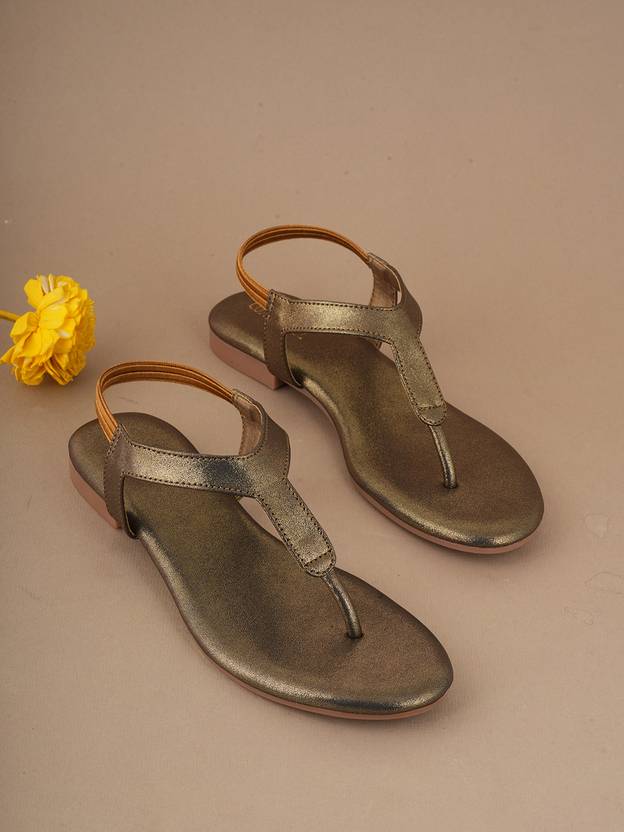 luxyfeel Women Flats Sandal