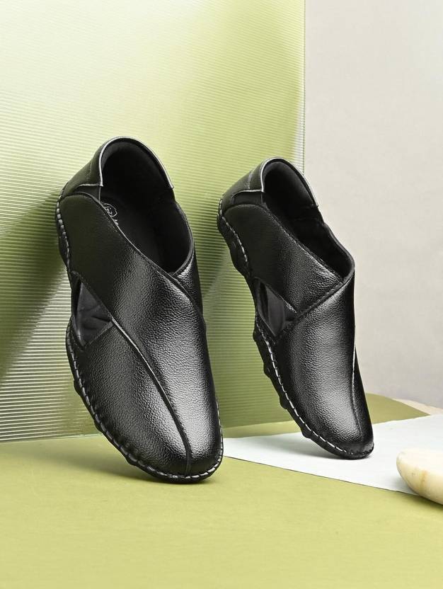 KASTAVA Men Casual