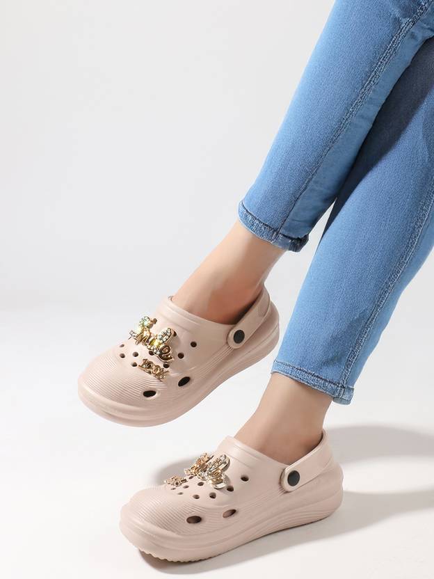 Zapatoz Women Clogs Sandal