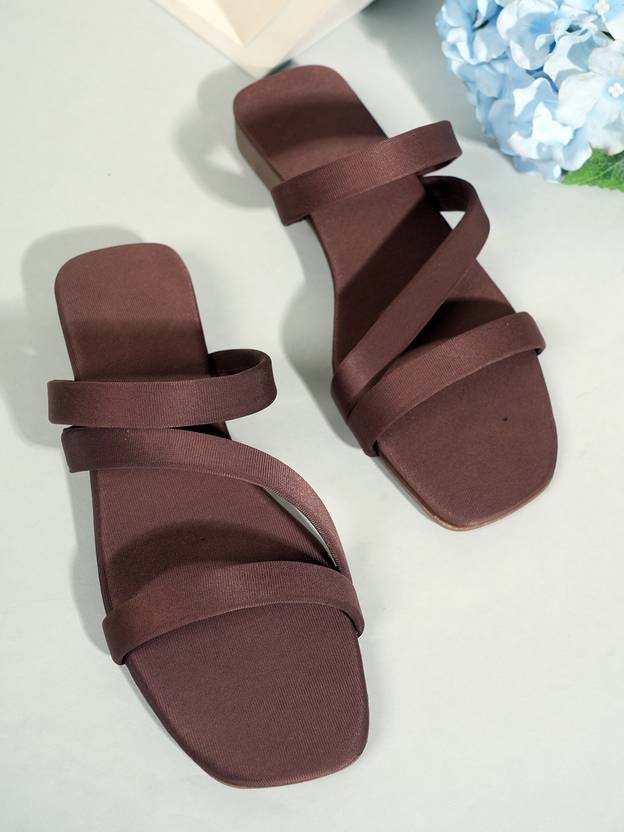 Walkfree Women Flats Sandal