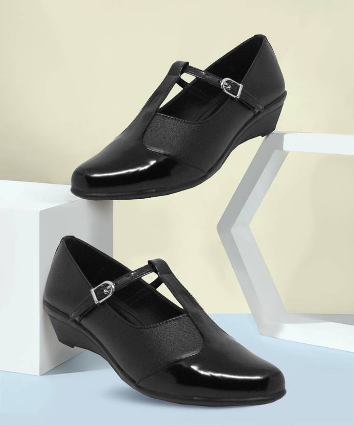 banuchi Women Bellies Sandal