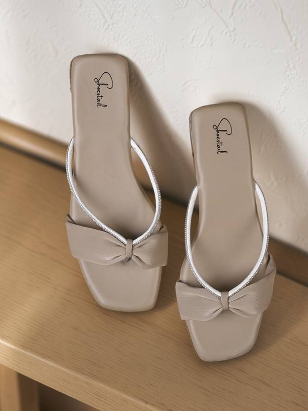 Shoestail Women Flats Sandal