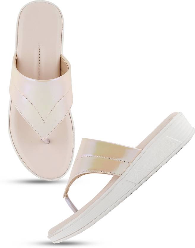 Women Off White Wedges Sandal