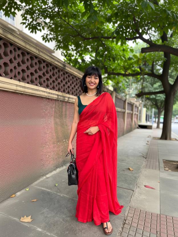 Shyamali Boutique Solid/Plain Handloom Cotton Blend Saree