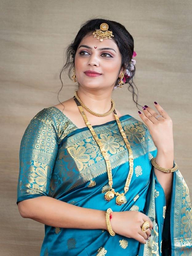 Jayashi Self Design, Woven Kanjivaram Jacquard Saree
