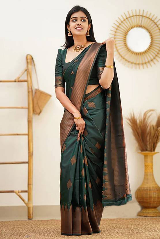 AMRUTKALA SAREES Woven Banarasi Silk Blend Saree