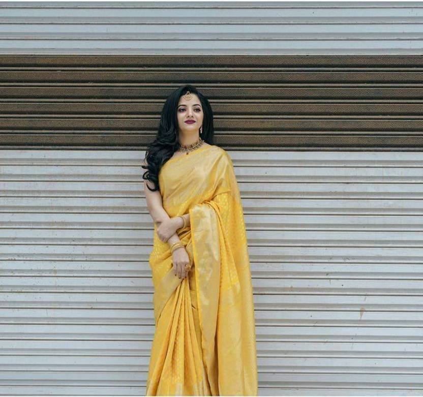 AMRUTKALA SAREES Woven Banarasi Silk Blend Saree