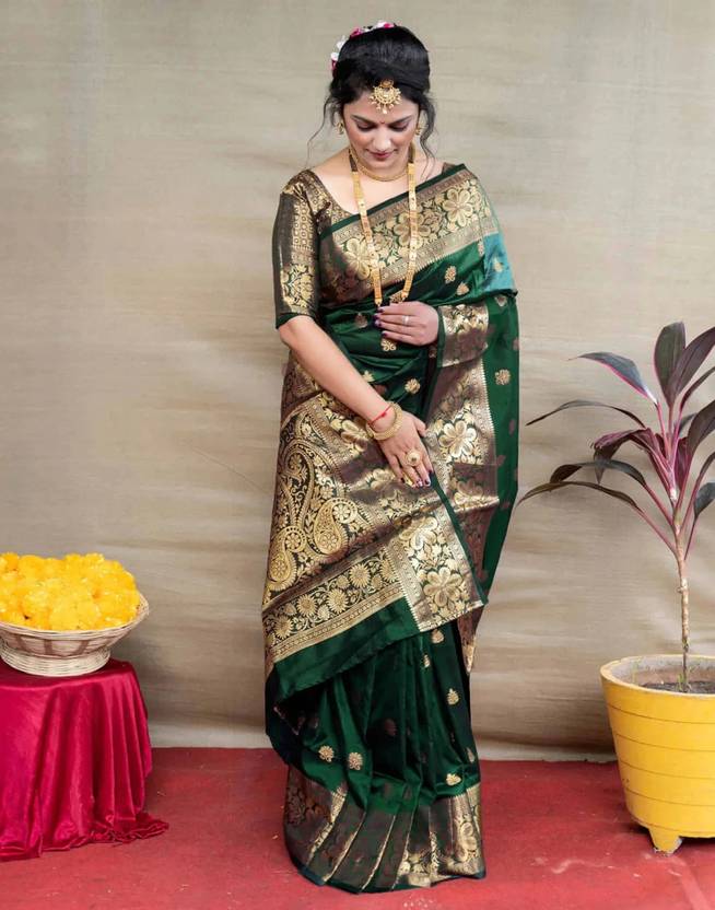 Aadvika Woven, Self Design Kanjivaram Pure Silk, Art Silk Saree (Green)