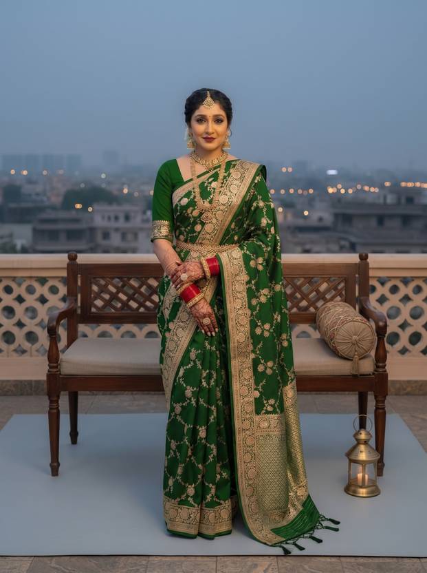 Vivatra Self Design Kanjivaram Silk Blend Saree