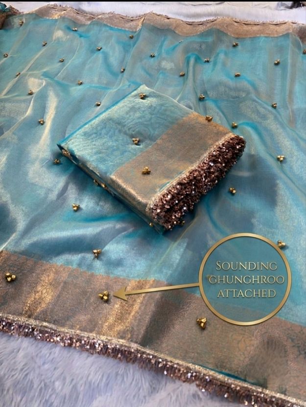 HouseofQueen बुना हुआ बनारसी टिश्यु साड़ी (नीला) - Image 2