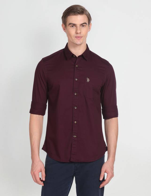 Men Slim Fit Solid Spread Collar Casual Shirt