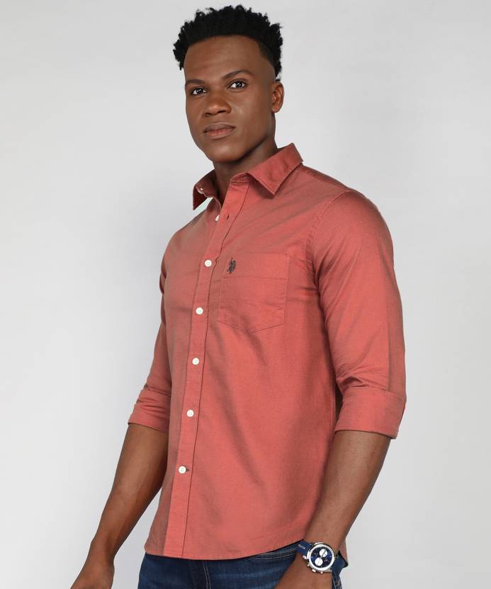 Men Tailored Fit Solid Spread Collar Casual Shirt